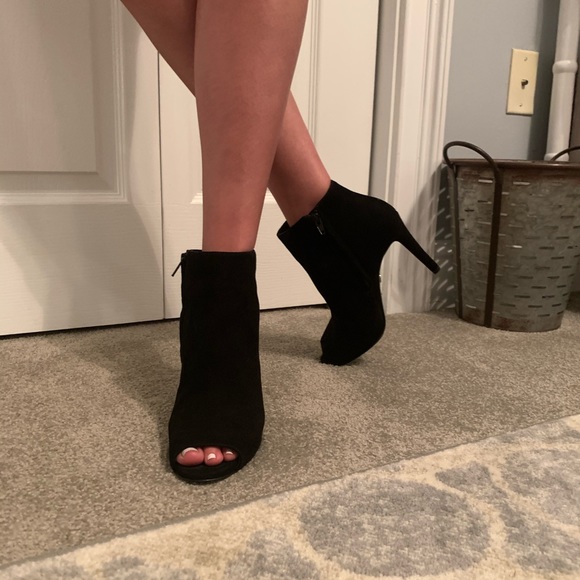 Michael Kors suede leather ankle boots - Picture 1 of 4